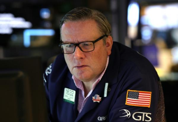 Un opérateur à la Bourse de New York le 13 octobre 2025