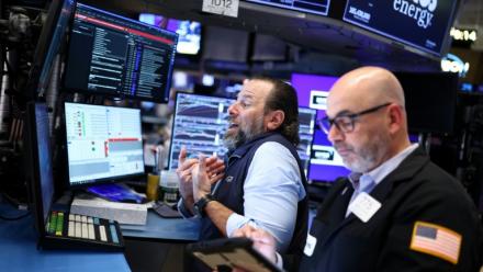Des opérateurs à la Bourse de New York, le 13 avril 2026