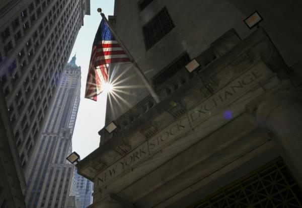 Vue de l'exterieur de la Bourse de New York, le 4 août 2025