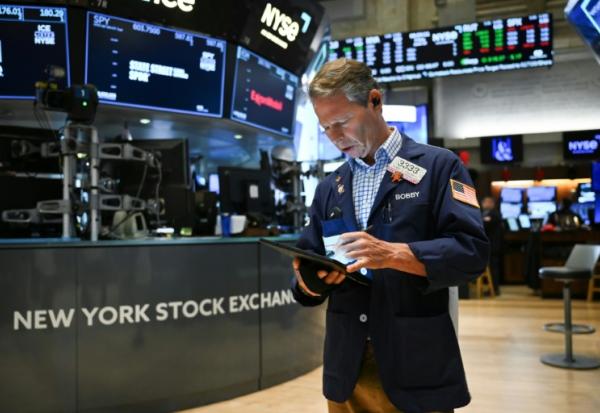 Un opérateur à la Bourse de New York le 13 juin 2025