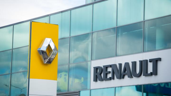 Les valeurs du jour à Paris - Stellantis et Renault soutenus par la perspective d'un assouplissement des règles en Europe