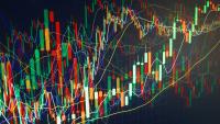 Nouveau record pour le Dow Jones et Nasdaq en retrait