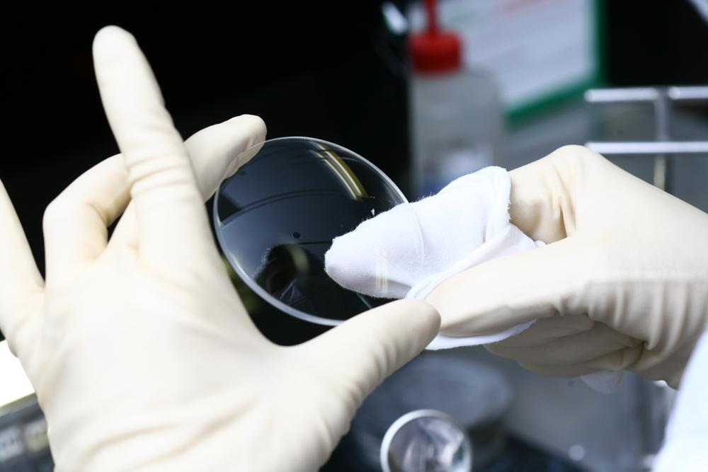 Oddo BHF reste positif sur EssilorLuxottica, mais ajuste sa cible