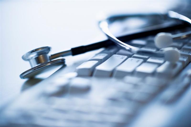 Cegedim : Claude Bernard lance un assistant d'IA dédié au suivi des seniors