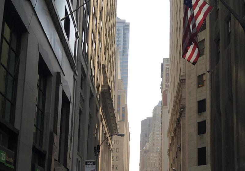 Clôture à Wall Street en ordre dispersé
