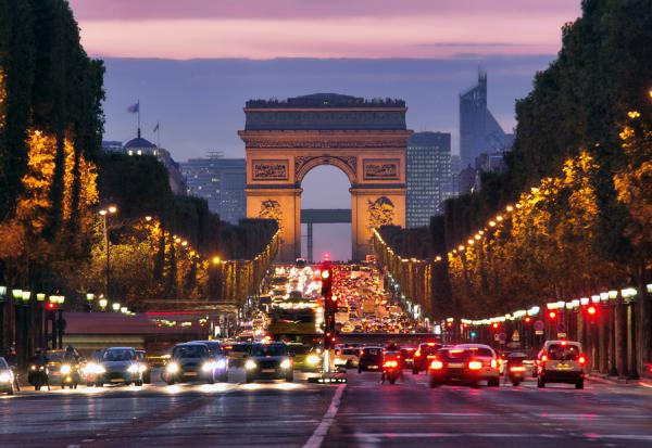 Clôture Paris : le CAC 40 retrouve les 8.400 points