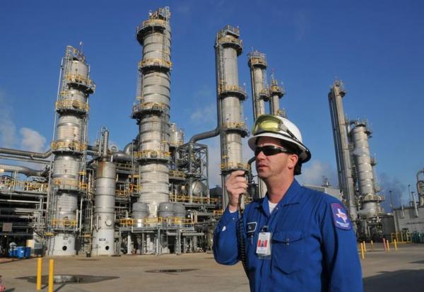 Coup de pression sur les cimentiers, la chimie respire, émissions de CO2 en question