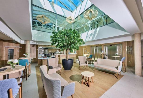 Emeis : cession pour près de 160 ME