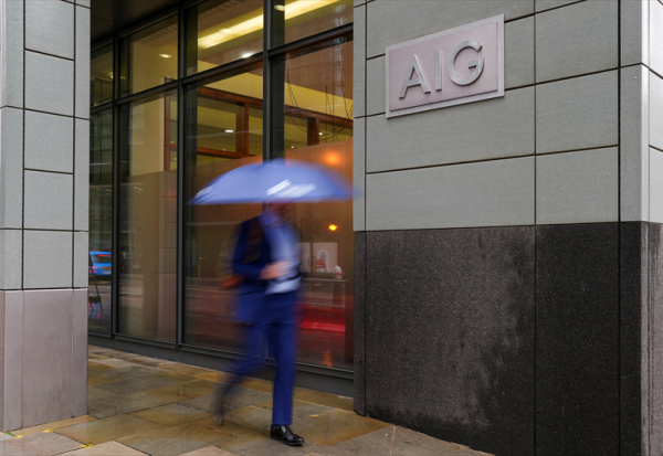 L'assureur AIG dépasse les attentes au deuxième trimestre