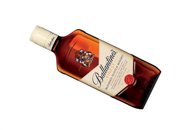 La famille propriétaire de Brown-Forman privilégierait l'offre de Pernod Ricard