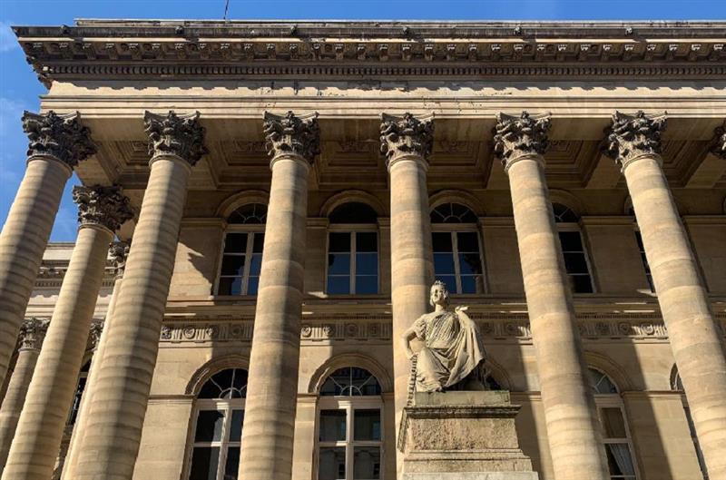 Mi-séance Paris : le CAC 40 rebondit, moins de tension sur les taux obligataires