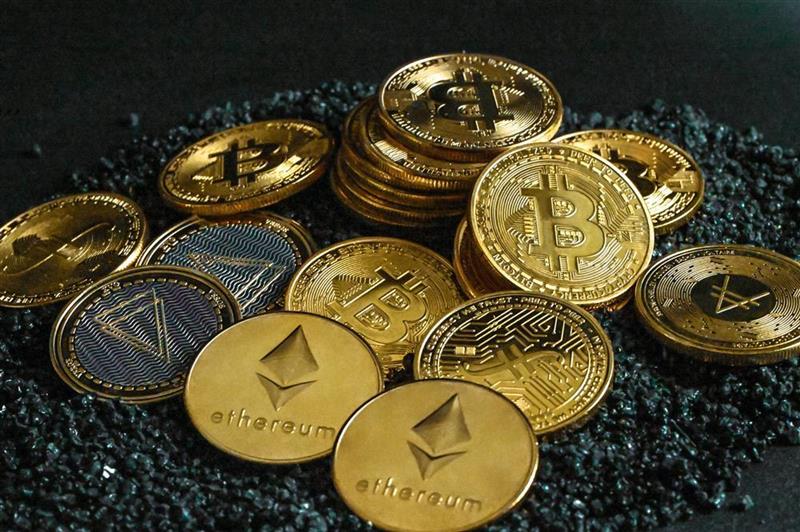 One Expérience : un partenariat de paiement en cryptomonnaies avec LYZI