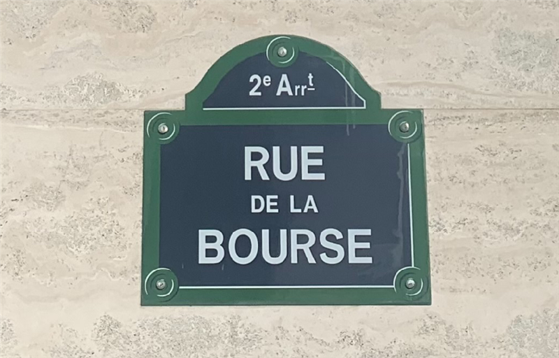 Paref poursuit son recentrage stratégique mais creuse sa perte en 2025