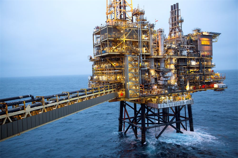 Pétrole : le Brent grimpe encore au-dessus des 102$ !