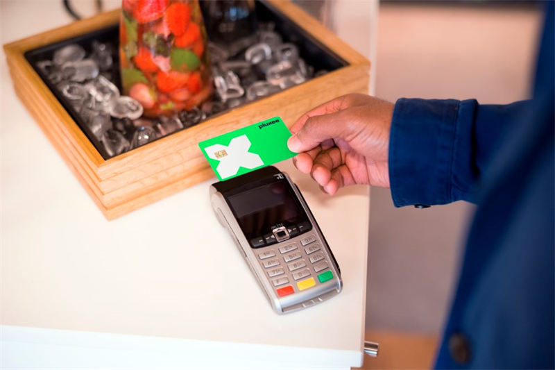 Pluxee : rassure, le titre grimpe