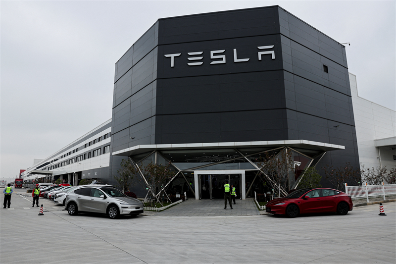 Tesla : une cession de l'unité chinoise en vue d'une fusion avec SpaceX ?