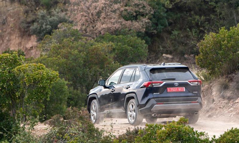 Toyota Motor : relève sa guidance annuelle mais chute lourdement