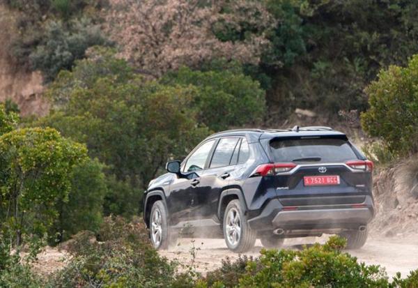 Toyota Motor : relève sa guidance annuelle mais chute lourdement