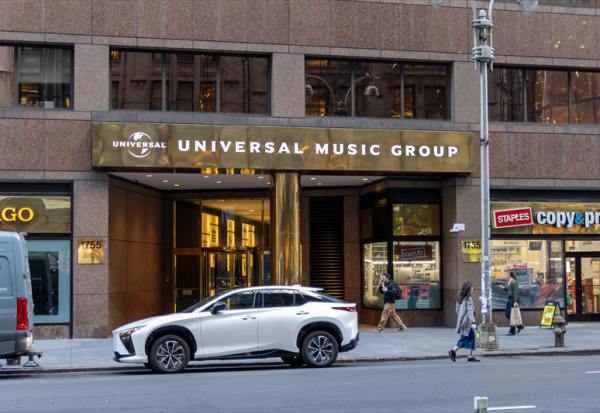 Universal Music Group : Bolloré s'oppose à l'offre de Bill Ackman