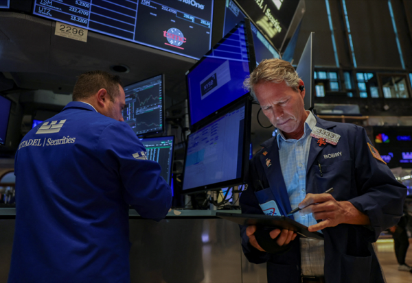 Wall Street au pinacle, en attendant la baisse des taux de la Fed