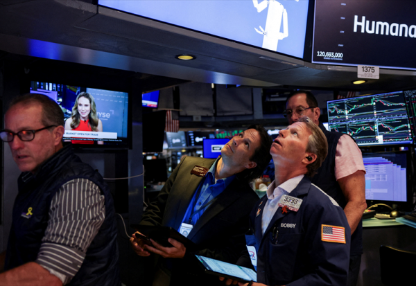Wall Street au top, craintes levées sur l'inflation