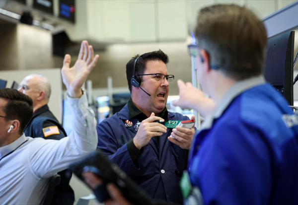 Wall Street consolide après les records