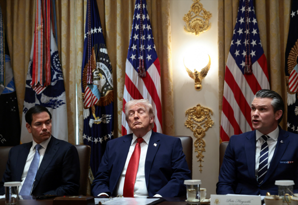 Wall Street repart dans le rouge, craignant un enlisement en Iran