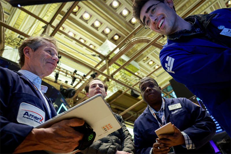 Wall Street reste bien orienté après son puissant rebond de la veille