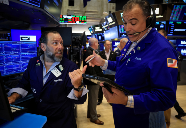 Wall Street s'affirme en hausse après les statistiques