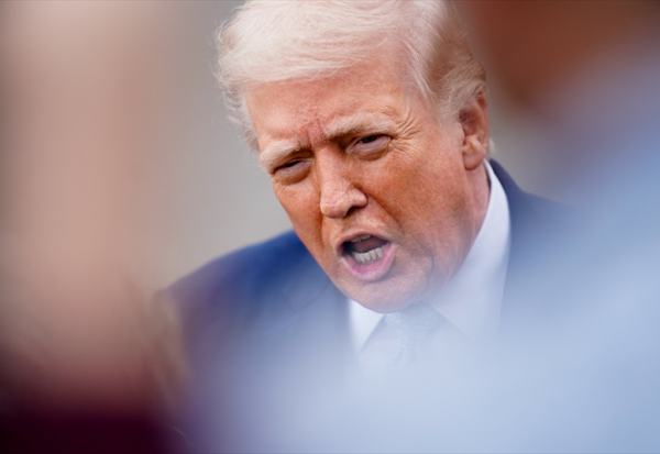 Wall Street s'envole après le rétropédalage de Trump sur l'Iran