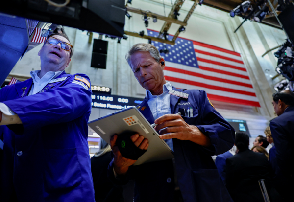 Wall Street : timide hausse malgré Apple