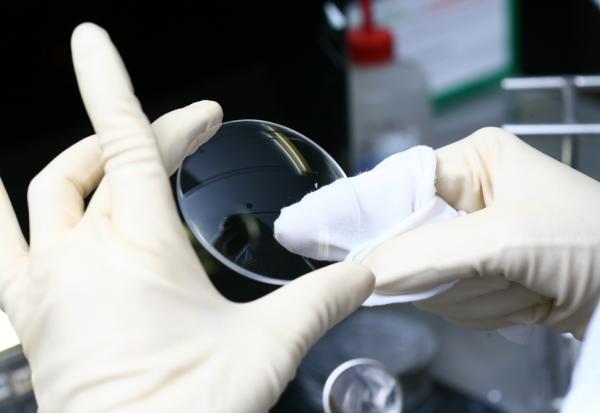 EssilorLuxottica plombé par la prudence de Deutsche Bank