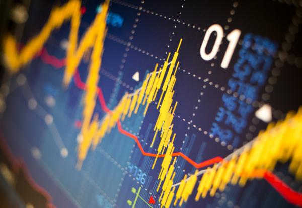 Wall Street dévisse tandis que l'escalade entre Washington et Téhéran fait flamber le pétrole et les taux