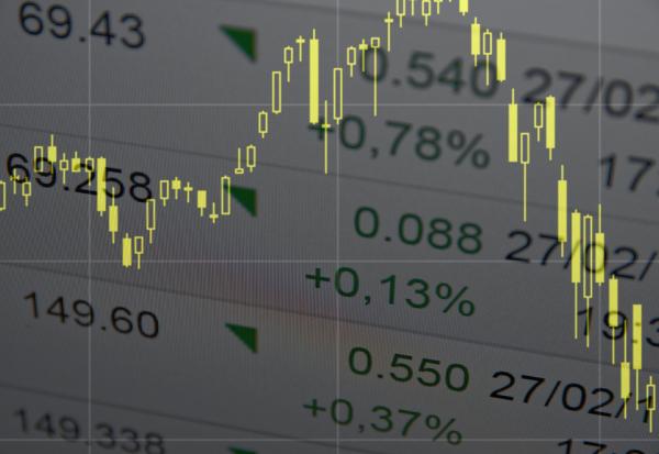 Wall Street monte la hausse des taux s'éloigne